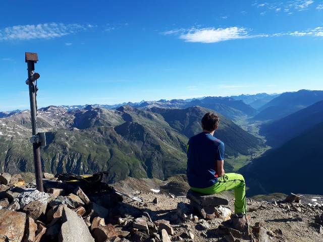 Featured image for “Camminare in montagna… I consigli della guida”